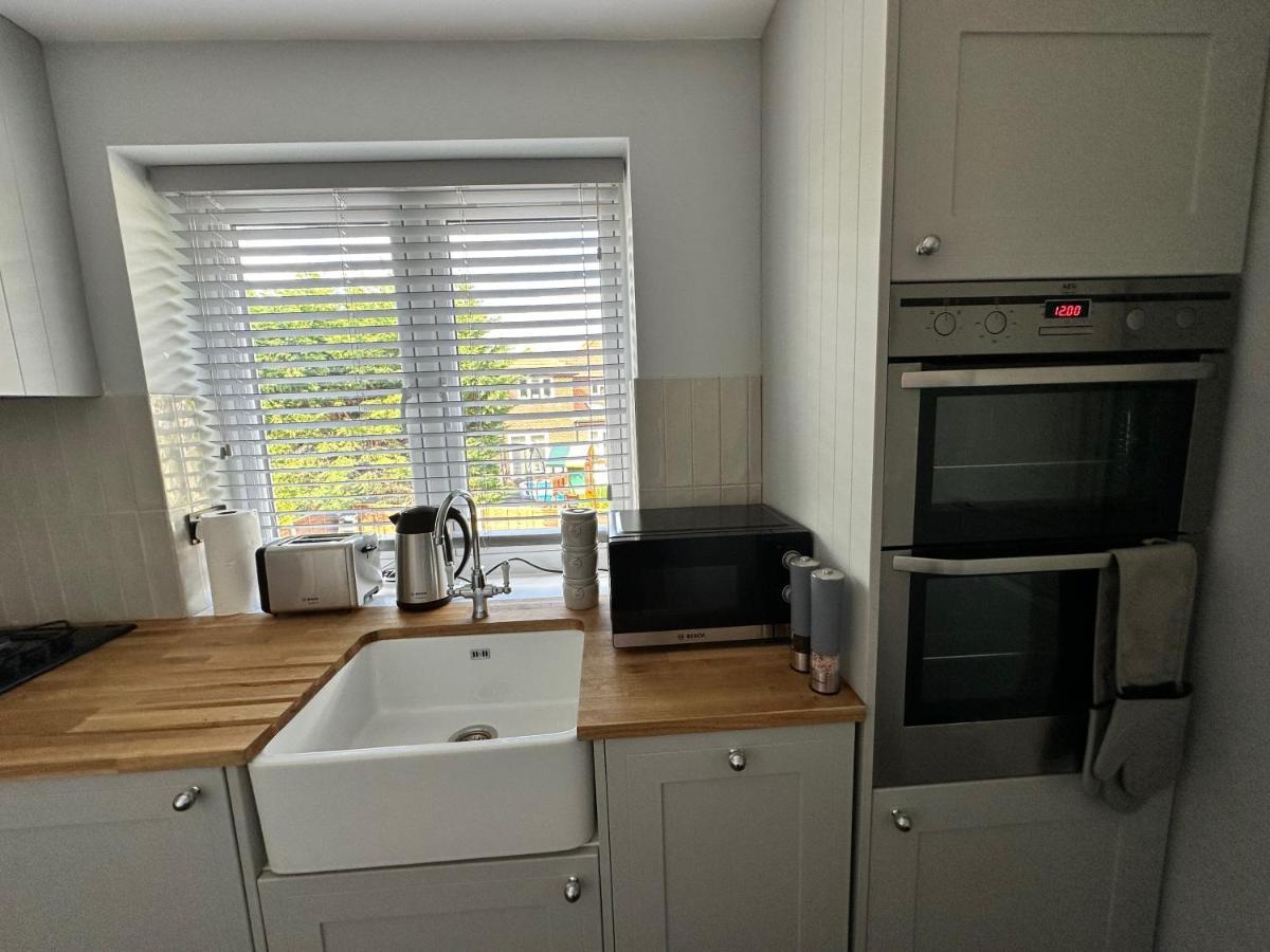 A Luxury 2 Bedroom Apartment Barnet Eksteriør bilde
