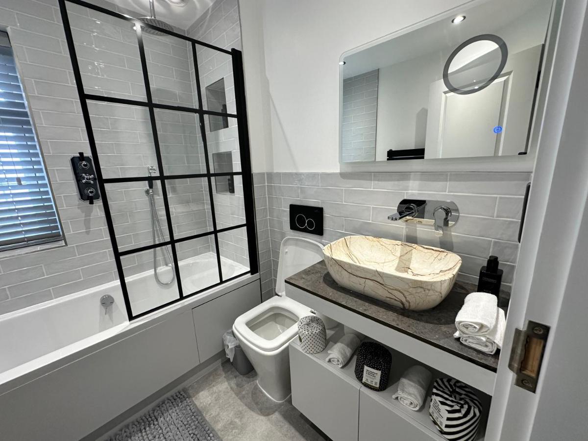 A Luxury 2 Bedroom Apartment Barnet Eksteriør bilde