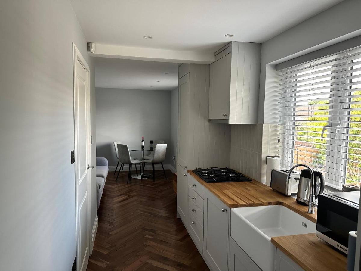 A Luxury 2 Bedroom Apartment Barnet Eksteriør bilde